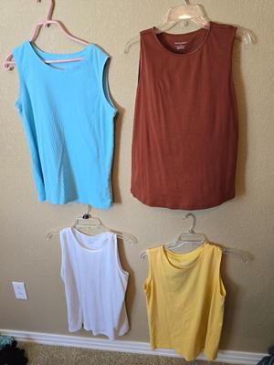 4 Women’s Sleeveless Christopher Banks Tank Tops – Size L, Assorted Colors