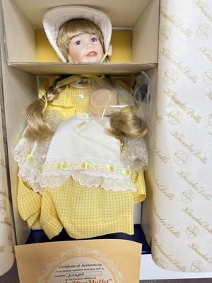 Sale Photo Thumbnail #98: New condition in original box
