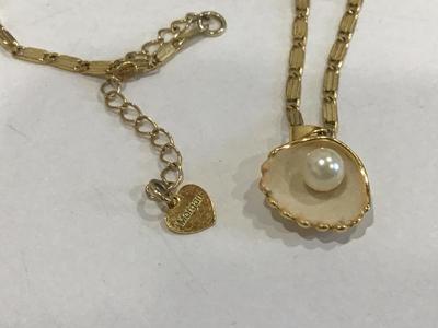 Baby claim Shell Pearl Necklace