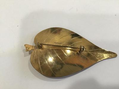 Beautiful Rhinestone Ribbon Leaf Brooch Vintage