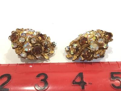 De Mario NY Vintage Clip on Earrings