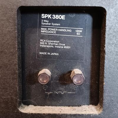 LOT 164L: Pair of RCA 3-Way Speaker System SPK380E Speakers