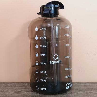 LOT 166L: AmazonBasics 16lb Medicine Ball with Aquafit 1 Gallon Water Bottle & 40 Ounce Powcan Insulated Water Bottle