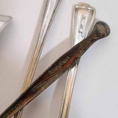 LOT 170L: A Collection of Vintage Silverware and Glass Dishes