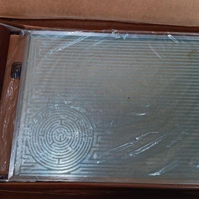 LOT 171L: Vintage Salton Hot Trays Models H-907 and H-132