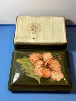 Antique Moorcroft Hibiscus Pattern Trinket Box with Lid 2-Queen Mary Labels in VG Preowned Condition as Pictured,