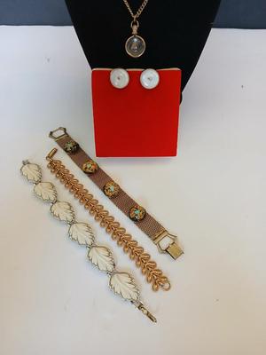 Vintage Jewelry Lot – Vintage Mustard Seed Faith Jewelry Set – Pendant Necklace & Earrings and Retro Bracelets 1940's! RETRO