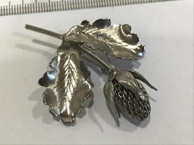 Acorn oak leaf Brooch
