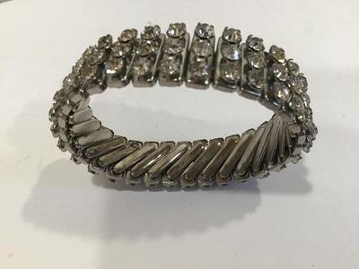 Japan Rhinestone Expansion Bracelet