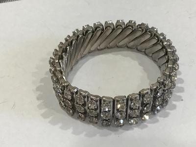 Japan Rhinestone Expansion Bracelet