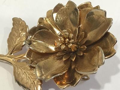 Large Gold Tone Flower Brooch