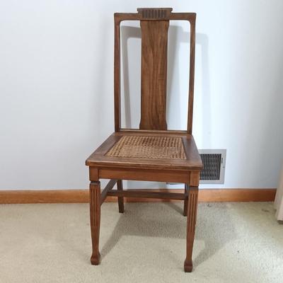 LOT 1: Vintage Drop-Leaf Round Table with Cane Seat Chair