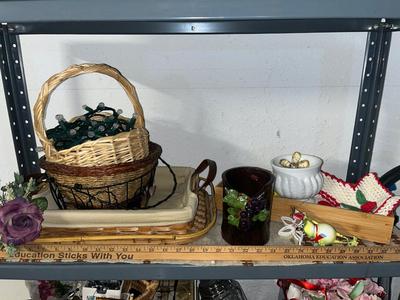 Sale Photo Thumbnail #32: Baskets and other misc décor