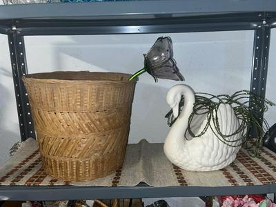Sale Photo Thumbnail #51: Basket planter, ceramic swan planter and solar light