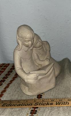 Sale Photo Thumbnail #102: Vintage concrete statue of little girls reading - Austin Prod 1981