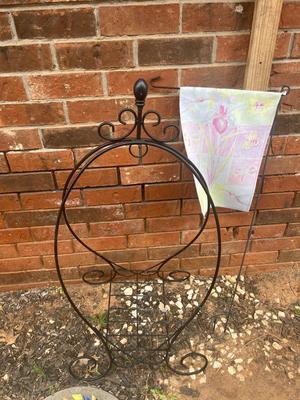 Black metal plant stand (garden flag pole not included)