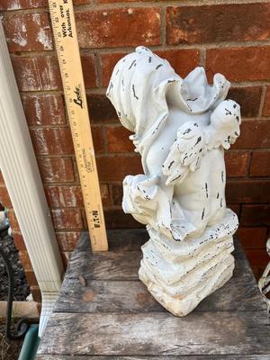 Sale Photo Thumbnail #419: Large garden statue - see pics for details