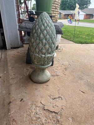 Sale Photo Thumbnail #422: Large and very heavy concrete garden décor - see pics for size