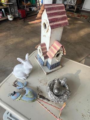 Sale Photo Thumbnail #538: Birdhouse, metal bird, bunny, and bird in nest