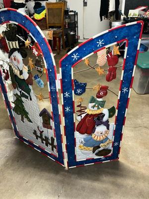 Sale Photo Thumbnail #557: Very detailed and cute snowman metal fireplace screen - see pics for details