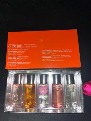 Sale Photo Thumbnail #582: Clinique A Little Happiness gift set