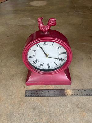 Sale Photo Thumbnail #643: Rooster clock, needs battery 