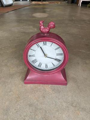 Sale Photo Thumbnail #642: Rooster clock, needs battery 