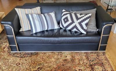 Le Corbusier Chrome Frame Sofa (D-EL)