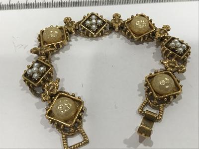 Beatiful Vintage Bracelet Multi Stones Locking