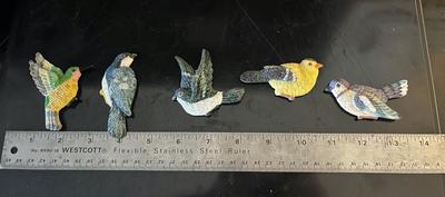 Sale Photo Thumbnail #738: Set of 5 bird magnets