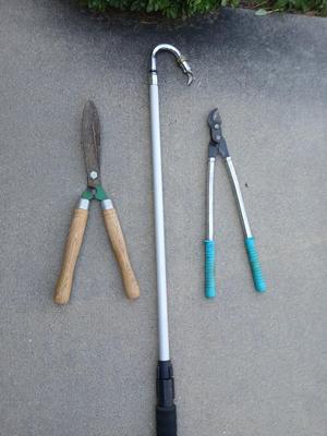 3 Garden Tools – Shears, Loppers & Water Wand