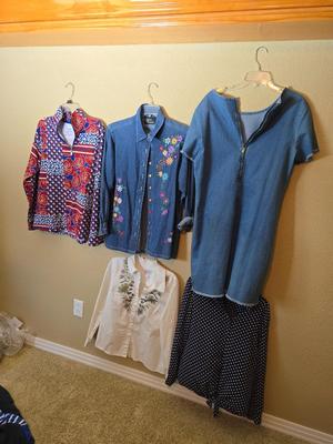 Embroidered Denim & Easy Days: 5-Piece Women’s Clothing Lot (M/L, Size 12)