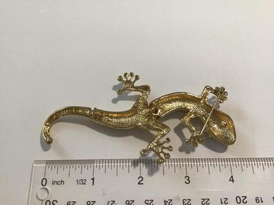 Articulating Lizard Shoulder Brooch