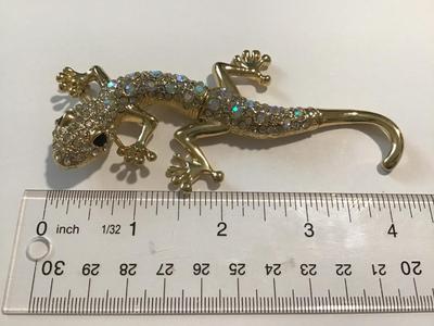 Articulating Lizard Shoulder Brooch