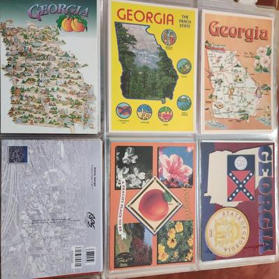 Large Lot Vintage Postcard w 4 albums,