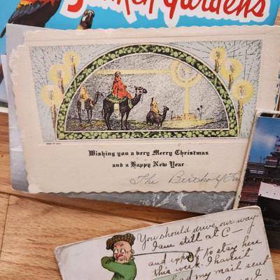 Large Lot Vintage Postcard w 4 albums,