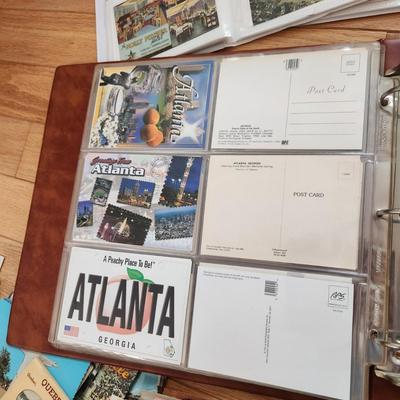 Large Lot Vintage Postcard w 4 albums,