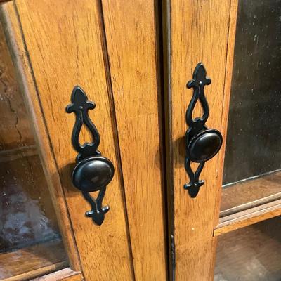 Liberty Furniture Glass Front Hutch (DR-SS)