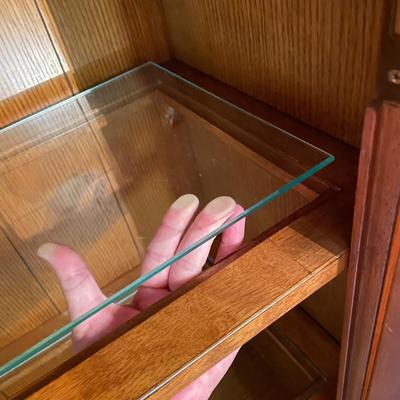 Liberty Furniture Glass Front Hutch (DR-SS)