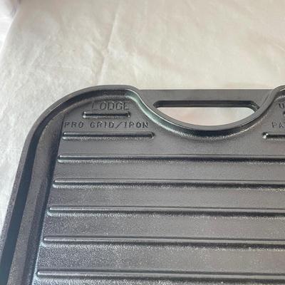Lodge Griddle & Cast Iron Pans w/ Le Creuset (DR-SS)