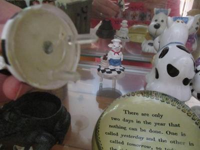 Collectible Knick Knacks (DR)