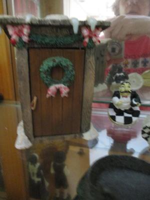 Collectible Knick Knacks (DR)