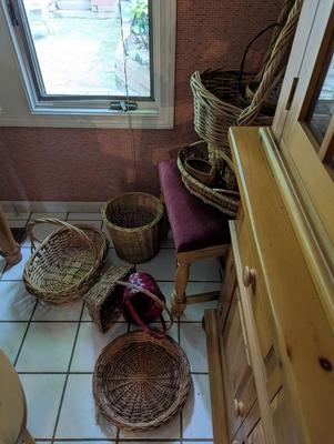 Assorted Wicker Baskets (DR)
