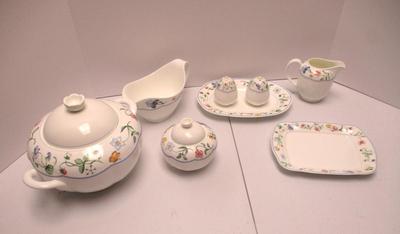 Villeroy & Boch Germany Mariposa Bone China Serving Set