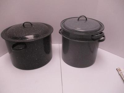 Vintage Enamelware Camping Cooking Pot & Steamer Pot (K)