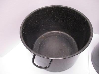 Vintage Enamelware Camping Cooking Pot & Steamer Pot (K)