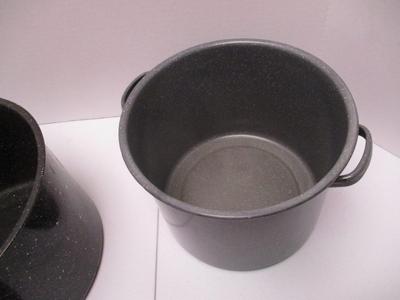 Vintage Enamelware Camping Cooking Pot & Steamer Pot (K)