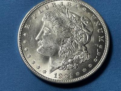 1921-P UNCIRCULATED CONDITION MORGAN SILVER DOLLAR (COIN #35).