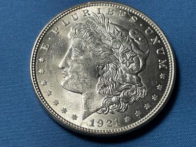 1921-P UNCIRCULATED CONDITION MORGAN SILVER DOLLAR (COIN #36).