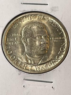 BOOKER T. WASHINGTON 1946-S UNCIRCULATED CONDITION COMMEMORATIVE SILVER HALF DOLLAR COIN AS PICTURED.